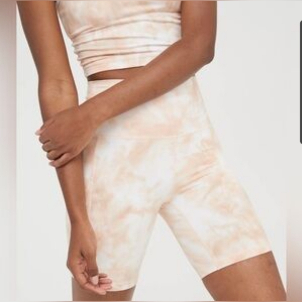 aerie Tie-Dye the Hugger Peach & White Bike Shorts